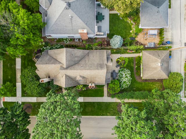 706 N Ellsworth Street, Naperville, IL 60563