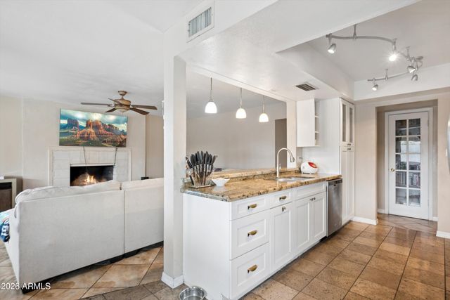 4001 S HAZELTON Lane, Tempe, AZ 85282