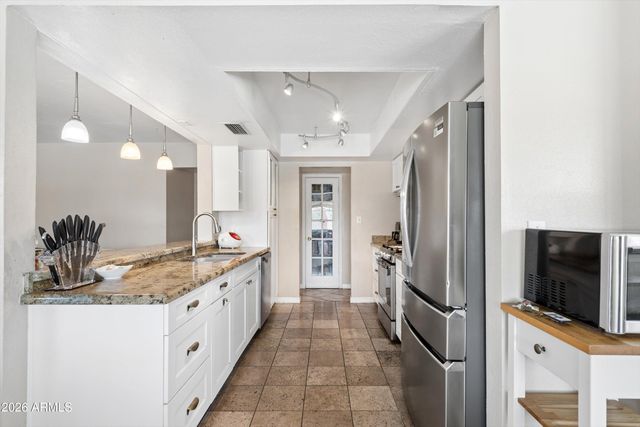 4001 S HAZELTON Lane, Tempe, AZ 85282