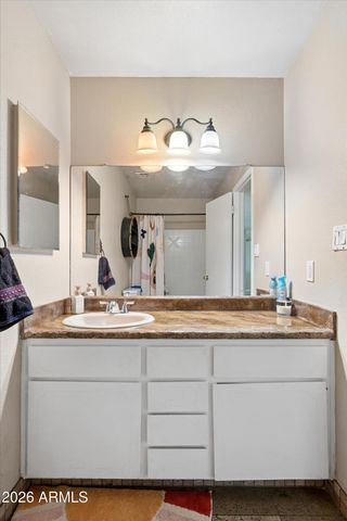 4001 S HAZELTON Lane, Tempe, AZ 85282