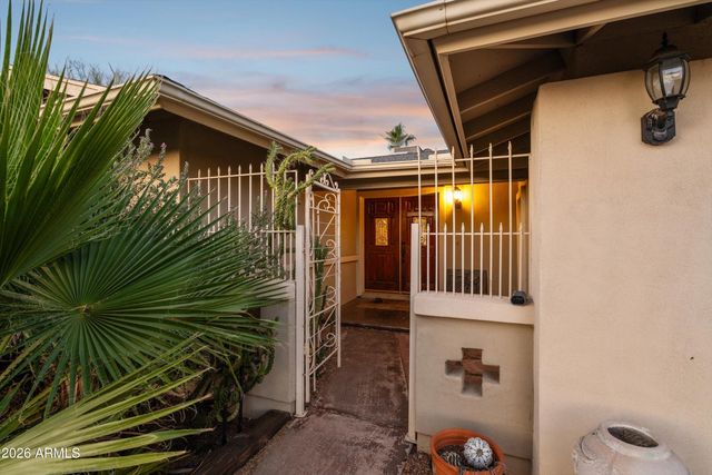 4001 S HAZELTON Lane, Tempe, AZ 85282