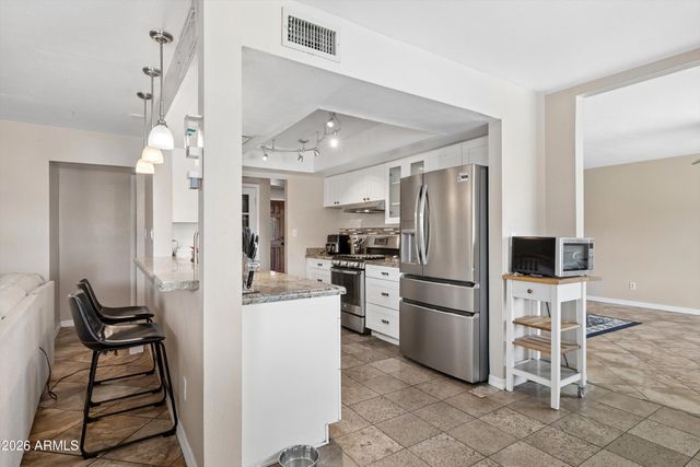 4001 S HAZELTON Lane, Tempe, AZ 85282