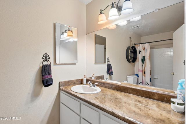 4001 S HAZELTON Lane, Tempe, AZ 85282