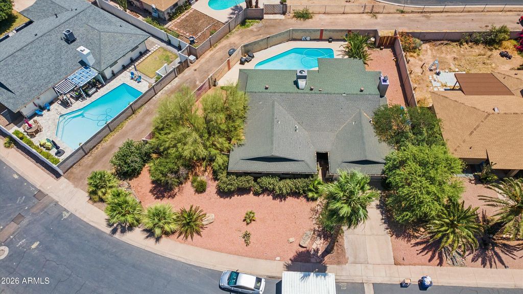 4001 S HAZELTON Lane, Tempe, AZ 85282 — photo 3