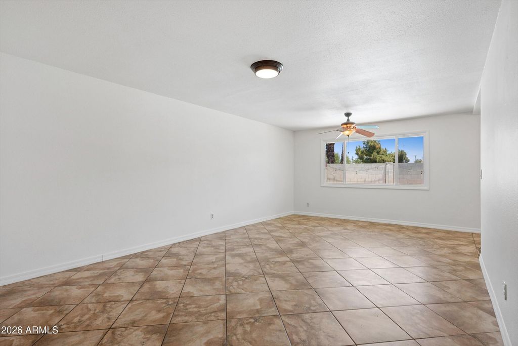 4001 S HAZELTON Lane, Tempe, AZ 85282 — photo 5
