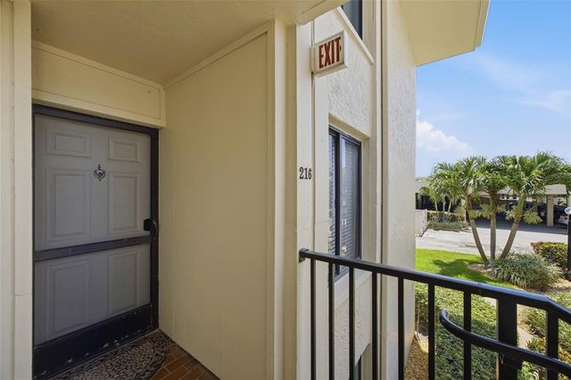 6322 PALMA DEL MAR BOULEVARD S 216, St Petersburg, FL 33715