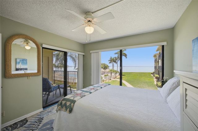 6322 PALMA DEL MAR BOULEVARD S 216, St Petersburg, FL 33715