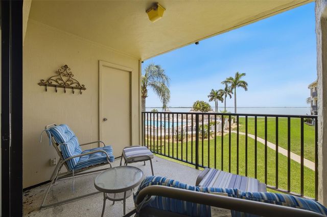 6322 PALMA DEL MAR BOULEVARD S 216, St Petersburg, FL 33715