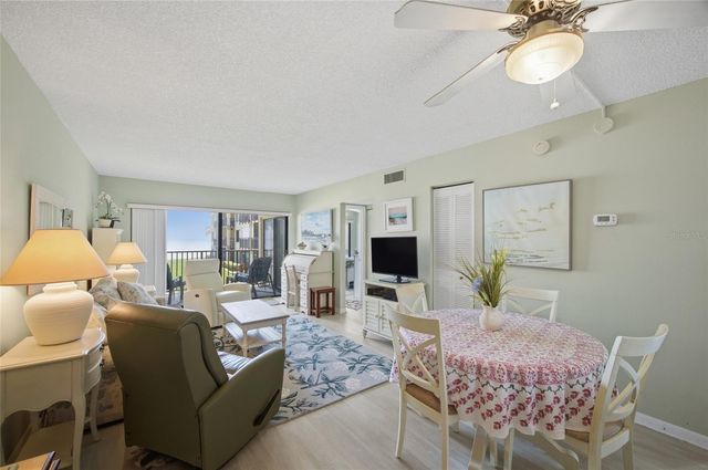 6322 PALMA DEL MAR BOULEVARD S 216, St Petersburg, FL 33715