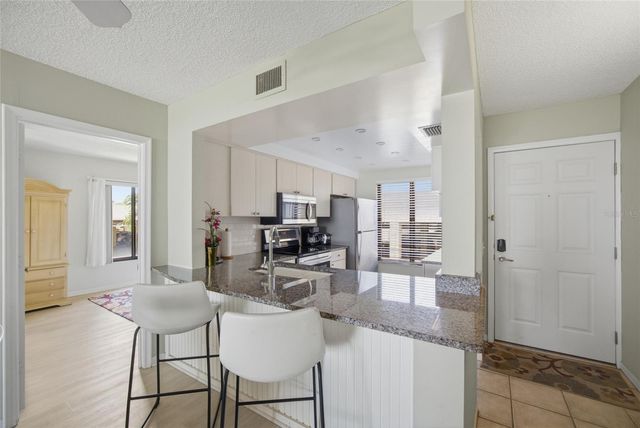 6322 PALMA DEL MAR BOULEVARD S 216, St Petersburg, FL 33715