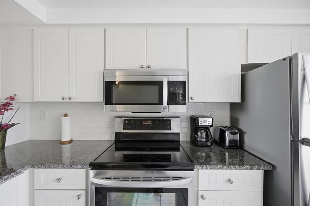 6322 PALMA DEL MAR BOULEVARD S 216, St Petersburg, FL 33715