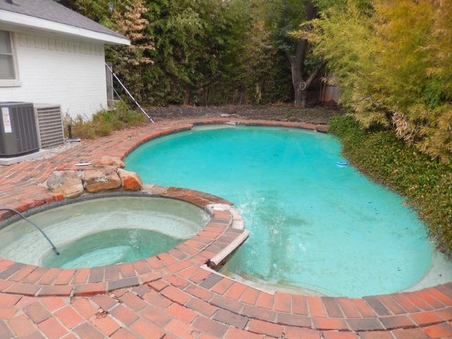 9023 Glen Springs Circle, Dallas, TX 75243