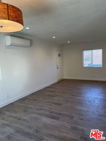 2037 S Burnside Avenue, Los Angeles, CA 90016