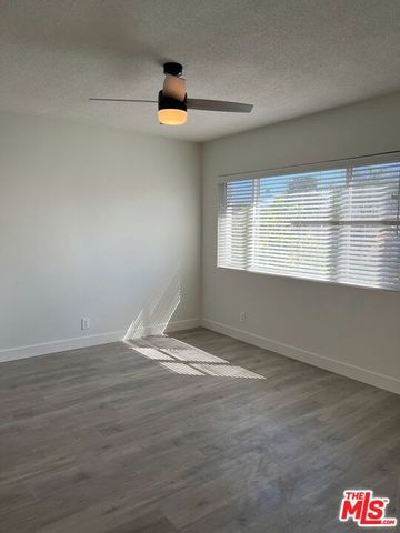 2037 S Burnside Avenue, Los Angeles, CA 90016