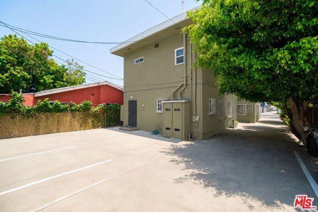 2037 S Burnside Avenue, Los Angeles, CA 90016