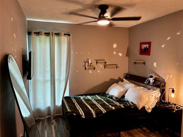 2 Sarita Road, Angleton, TX 77515