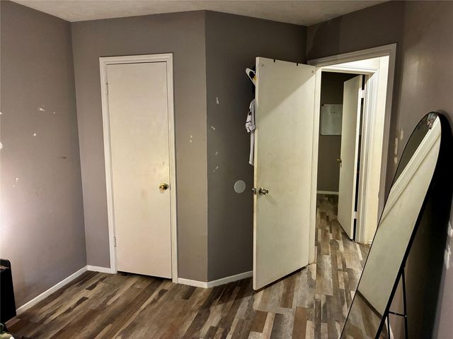 2 Sarita Road, Angleton, TX 77515