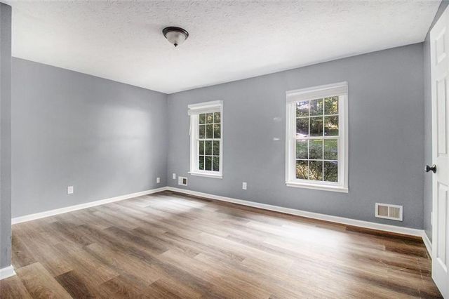 5862 SIMONE Drive, Stone Mountain, GA 30087