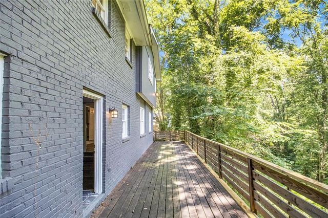 5862 SIMONE Drive, Stone Mountain, GA 30087