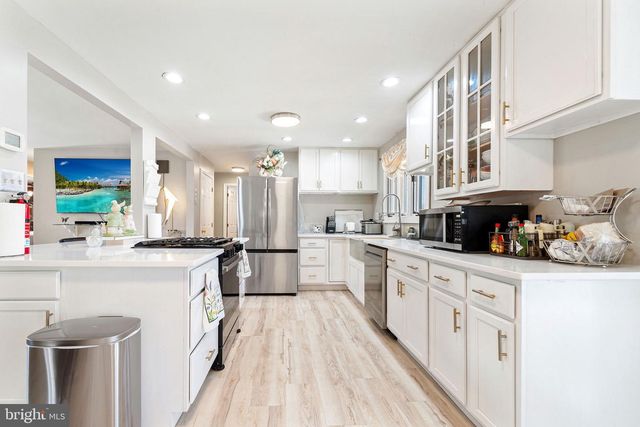 1167 BREWER AVE, West Deptford, NJ 08093