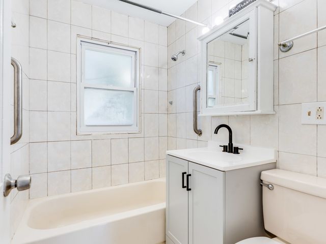 12241 S May Street, Chicago, IL 60643