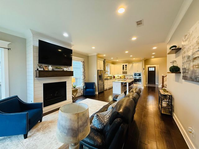 8 BENTWOOD Lane, Little Rock, AR 72223