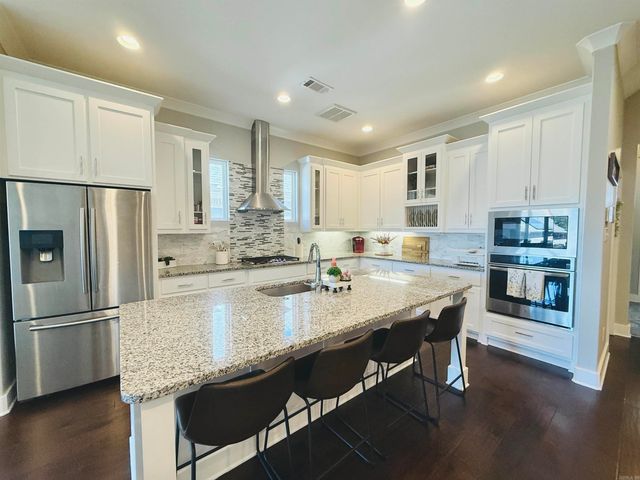 8 BENTWOOD Lane, Little Rock, AR 72223