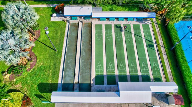 5203 Europa Drive N, Boynton Beach, FL 33437