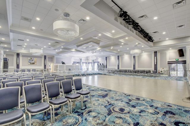 5203 Europa Drive N, Boynton Beach, FL 33437