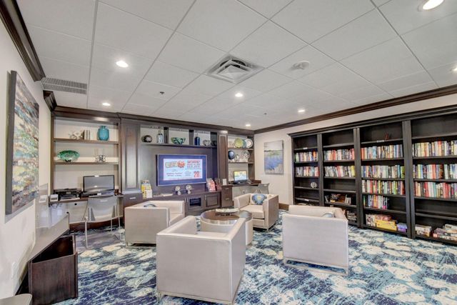 5203 Europa Drive N, Boynton Beach, FL 33437