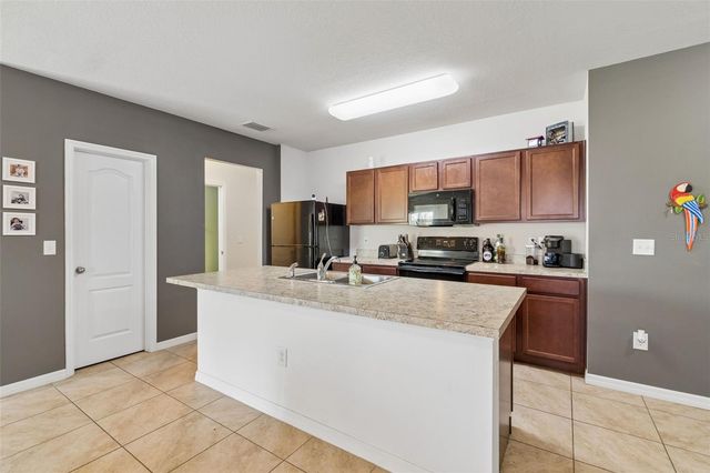 11926 GRAND KEMPSTON DRIVE, Gibsonton, FL 33534