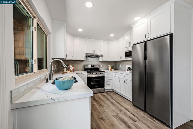 4127 Ravenwood Pl, Castro Valley, CA 94546