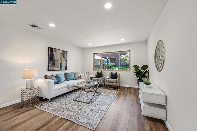 4127 Ravenwood Pl, Castro Valley, CA 94546