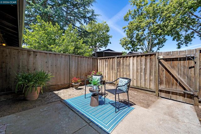 4127 Ravenwood Pl, Castro Valley, CA 94546