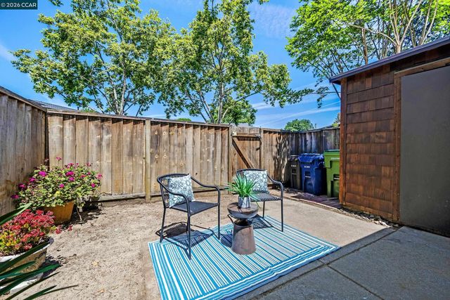 4127 Ravenwood Pl, Castro Valley, CA 94546