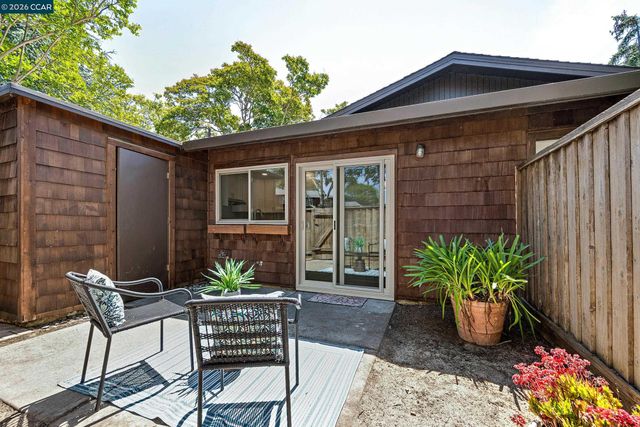 4127 Ravenwood Pl, Castro Valley, CA 94546