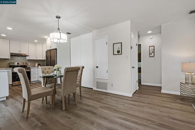4127 Ravenwood Pl, Castro Valley, CA 94546