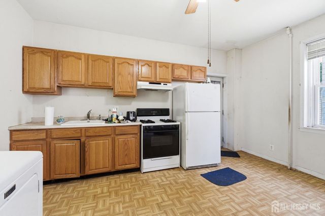 17 Fisher Avenue, Bound Brook, NJ 08805