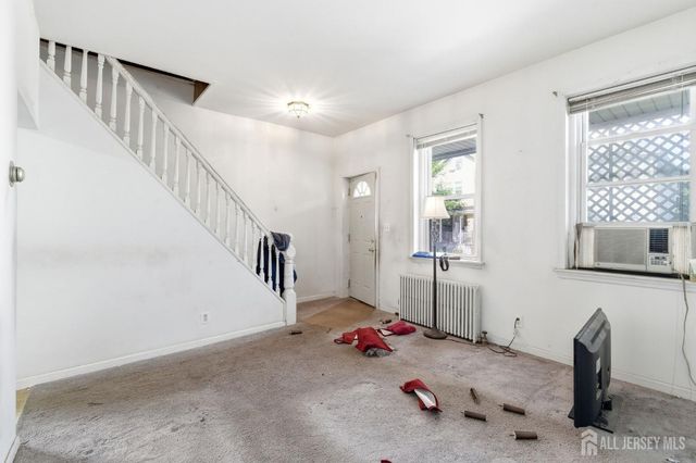 17 Fisher Avenue, Bound Brook, NJ 08805