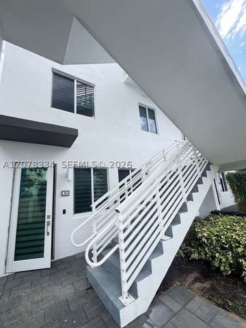 10229 NW 64th Ter 101, Doral, FL 33178