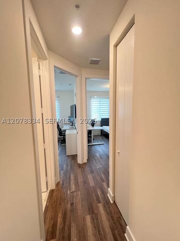 10229 NW 64th Ter 101, Doral, FL 33178