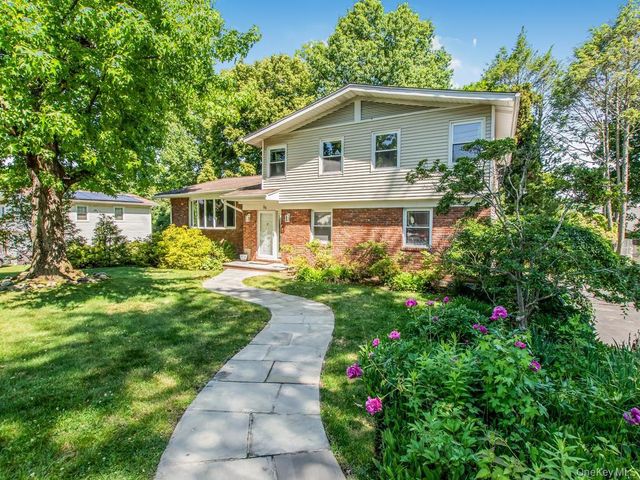 36 Balmoral Crescent, White Plains, NY 10607