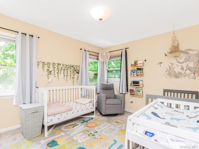 36 Balmoral Crescent, White Plains, NY 10607