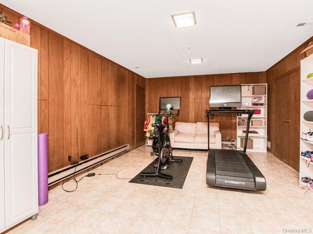 36 Balmoral Crescent, White Plains, NY 10607