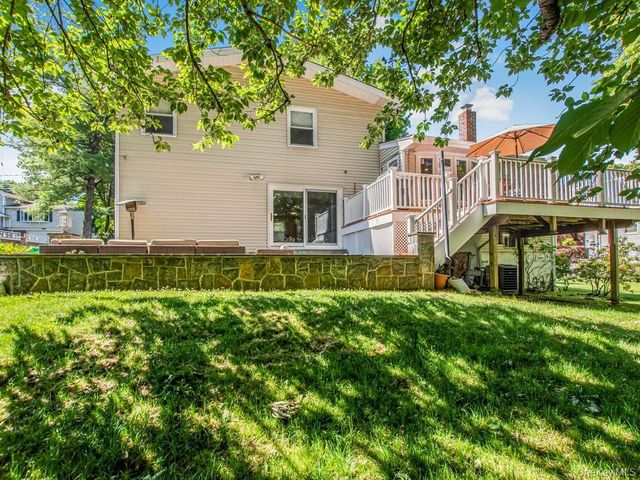 36 Balmoral Crescent, White Plains, NY 10607