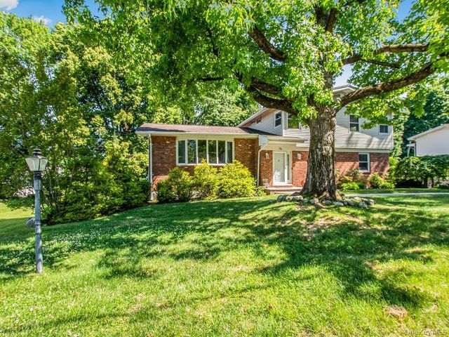 36 Balmoral Crescent, White Plains, NY 10607