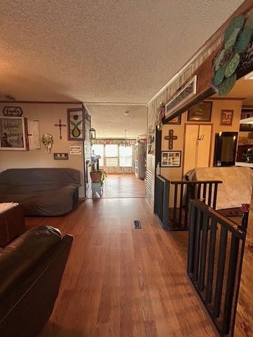 403 County Road 324 Cr, Alice, TX 78332