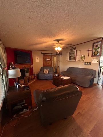 403 County Road 324 Cr, Alice, TX 78332