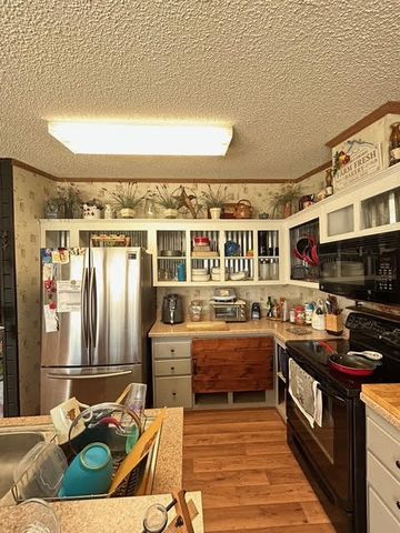 403 County Road 324 Cr, Alice, TX 78332