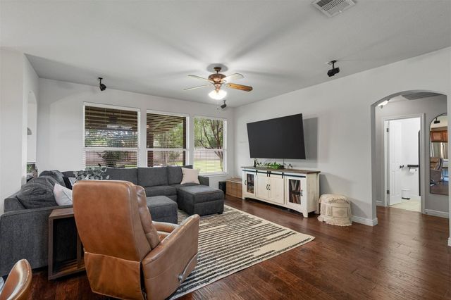 5421 Korth DR, Austin, TX 78749